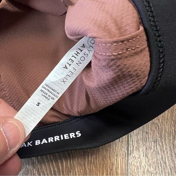 🆕 Allyson Felix x Athleta Sports Bra ultimate legend bra D-DD SZ SM - Picture 5 of 6
